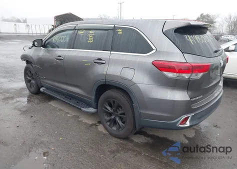 2019 Toyota Highlander Le z USA, uszkodzony, nr VIN 5TDBZRFHXKS929001